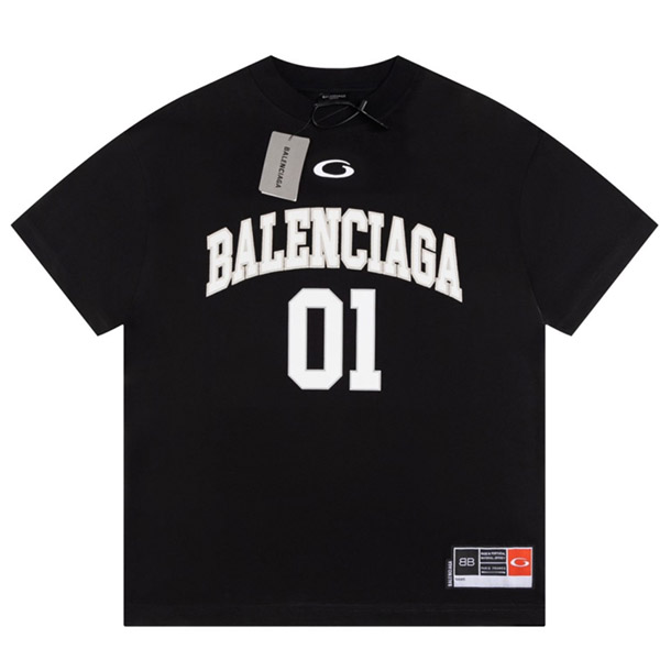 Balenciaga MEN'S BASKETBALL SERIES - OVERSIZED T-SHIRT IN OFF WHITE Na1 AA05037035
