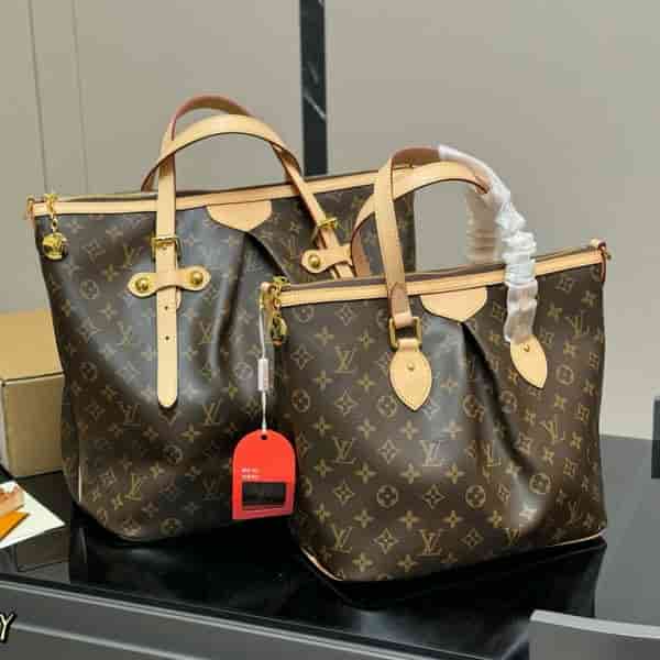 Louis Vuitton Small And Medium-sized Exquisite Handbag BB45001086