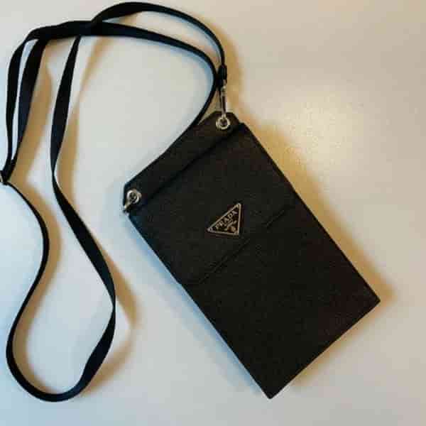 Prada Sac Bandoulière En Cuir BA18012011