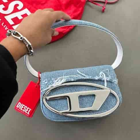 Diesel Women's Dingdang Bag Personalized Fashion Diagonal Cross Handheld Underarm Bag BA088016005