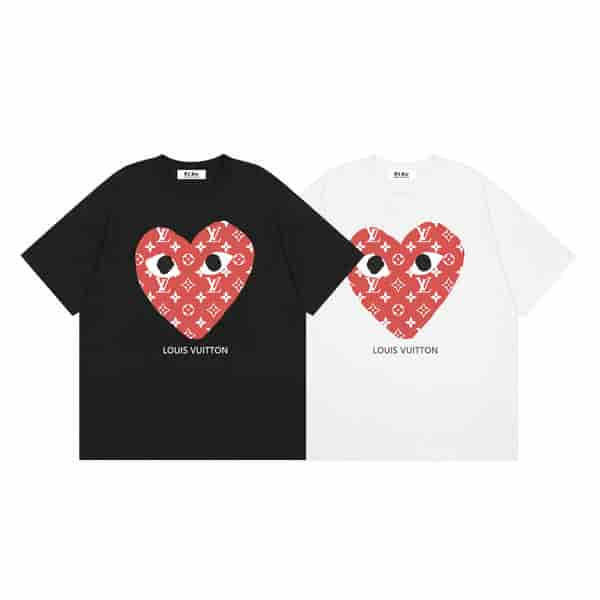 CDG PLAY LV Logo Short Sleeved Shirt AO50049017