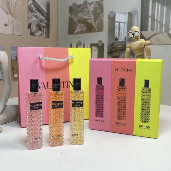 Valentino Born In Roma Gift Set 15mL×3pcs HO63070141