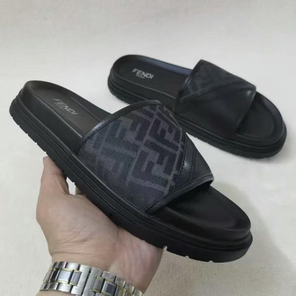 Fendi Classic One-piece Slippers CA45590021