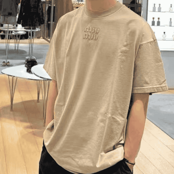 Miu Miu Embossed Solid Color Versatile T-shirt AO80107005