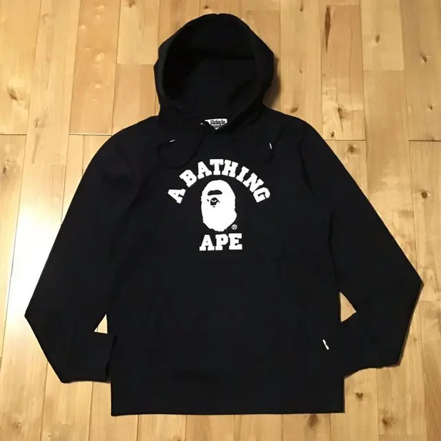Bape Versatile Black Hooded Sweatshirt AO85014031