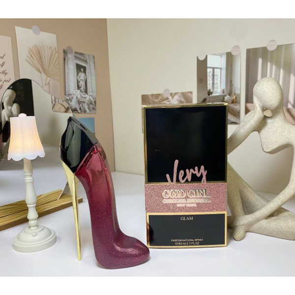 Carolina Herrera Very Good Girl Parfum HO58110081