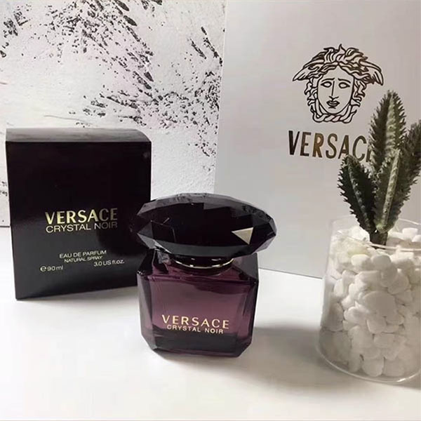 Versace Crystal Noir Eau De Parfum HO45030231